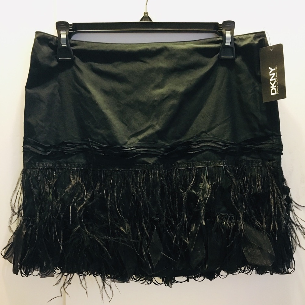 DKNY  Women Classic Cut Skirt Mini Feathers